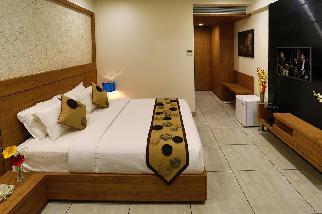 Grand Kailash Hotel Αουρανγκαμπάντ Δωμάτιο φωτογραφία